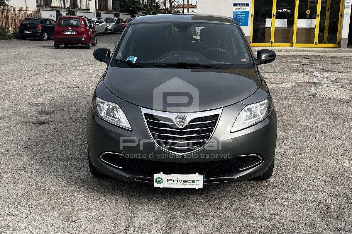 LANCIA Ypsilon 1.2 69 CV 5 porte Gold