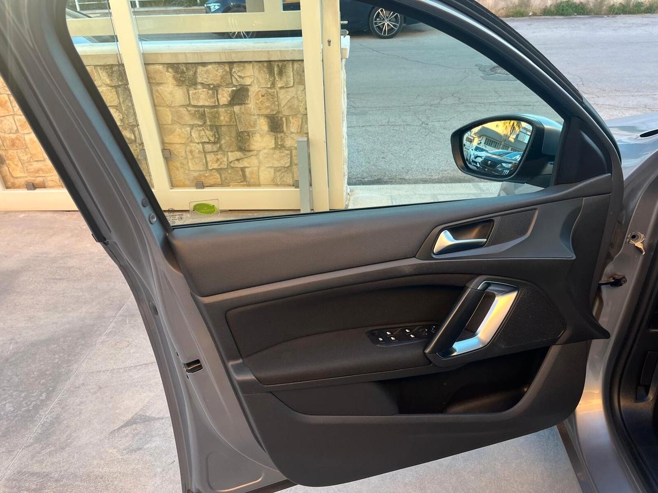Peugeot 308 1.6 e-HDi 115 CV Stop&Start SW Active