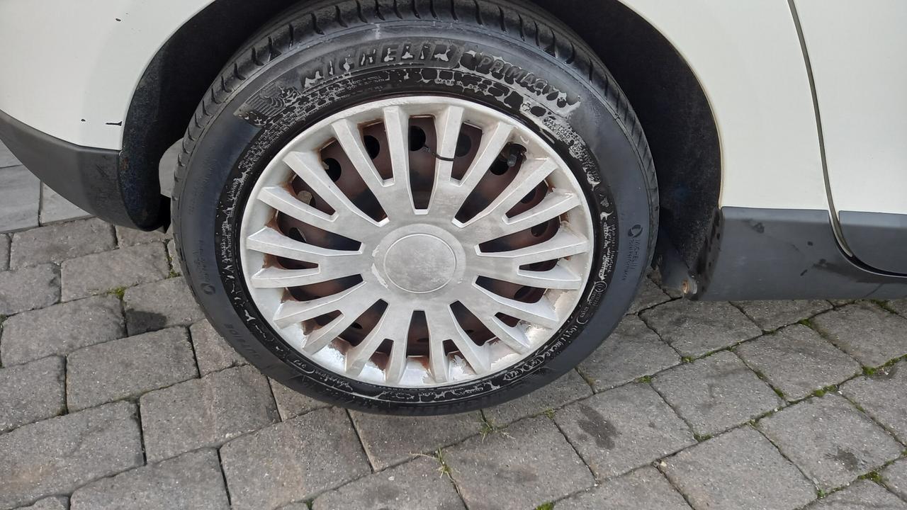 Lancia Delta 1.4 T-Jet 120 CV Argento Ecochic GPL