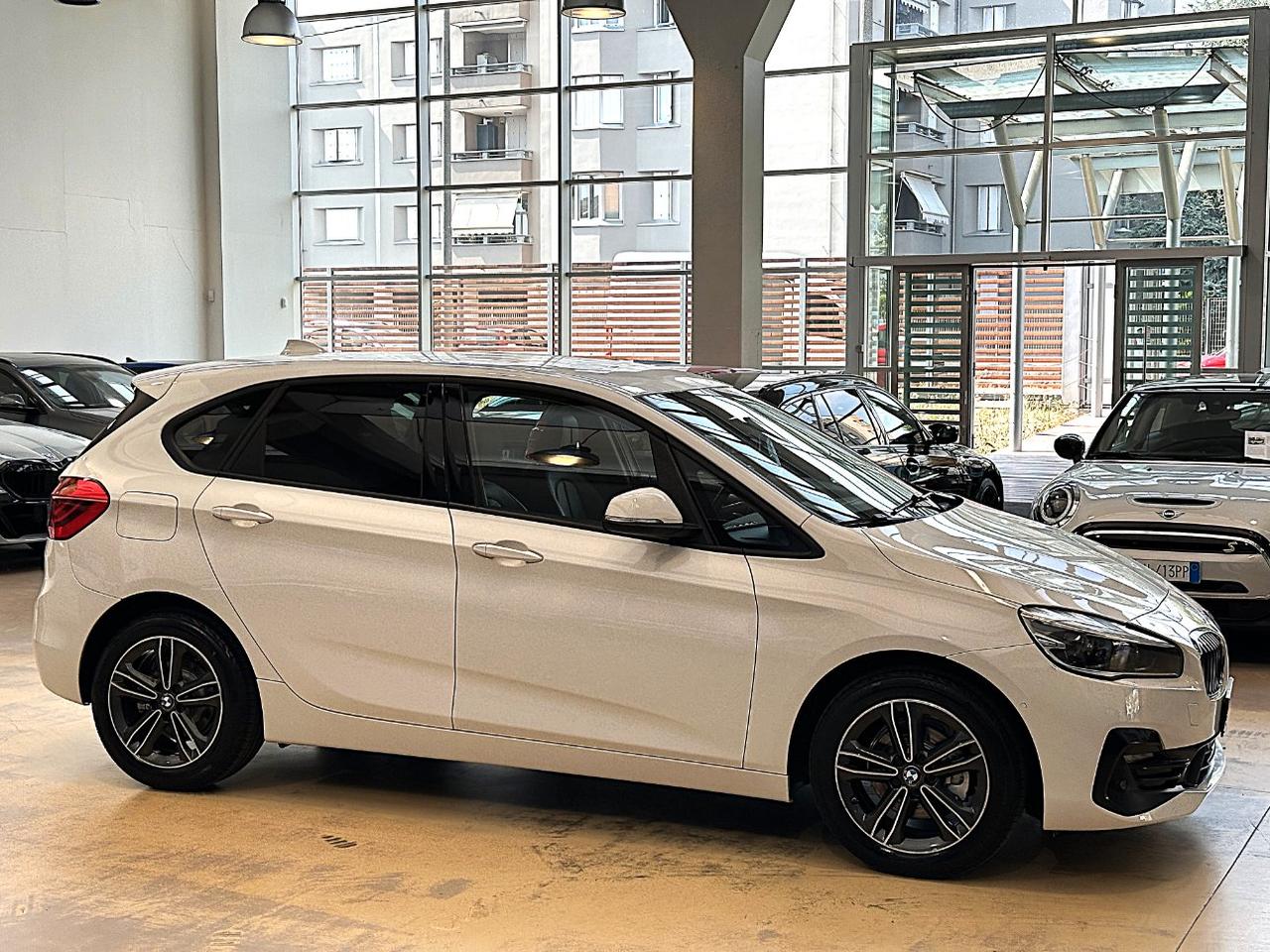 BMW 218 i Active Tourer Sport 140cv auto