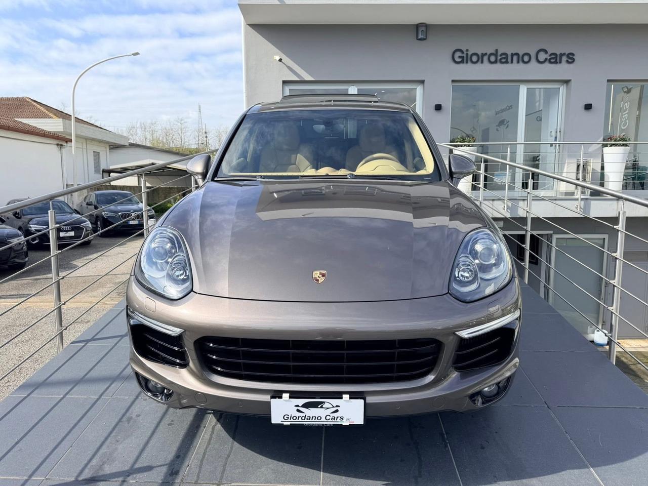 Porsche Cayenne 3.0 Diesel Platinum Edition 250cv