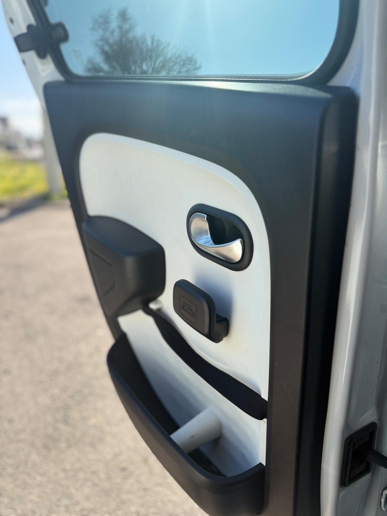 Renault Twingo SCe 65 CV Intens start & stop