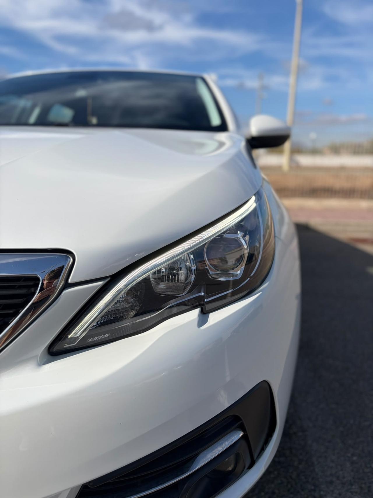 Peugeot 308 BlueHDi 130 S&S EAT8 SW Style