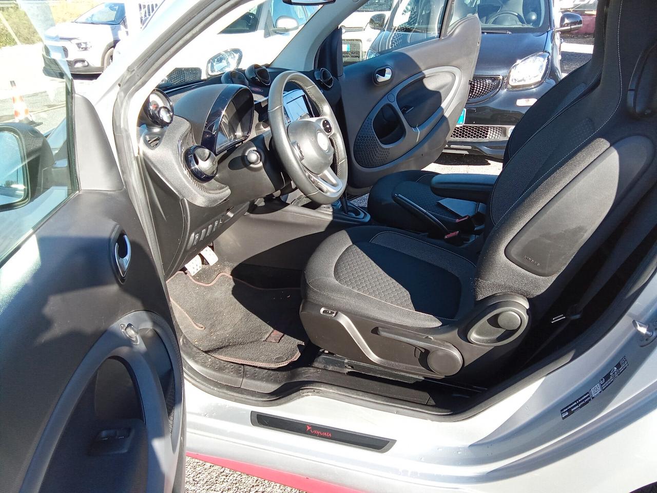 Smart ForTwo EQ Ushuaïa Silver Matt 22kW