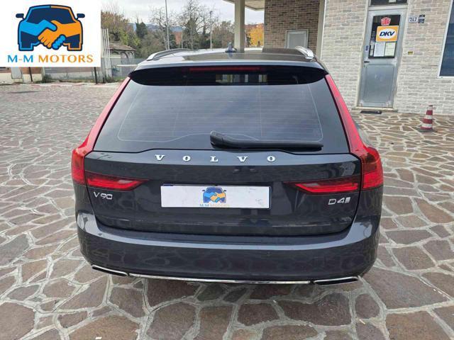 VOLVO V90 D4 AWD Geartronic Momentum