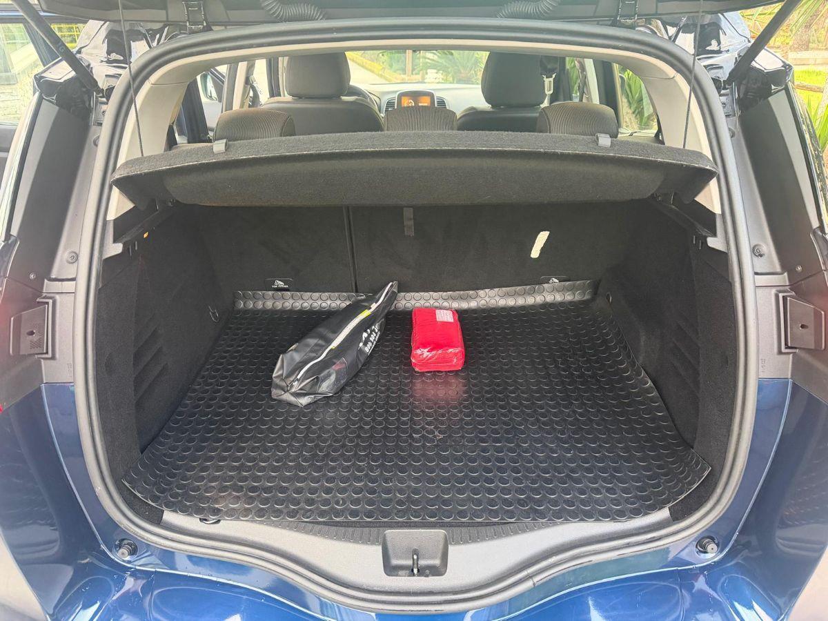 RENAULT - Scénic - TCe 140 CV EDC FAP Intens