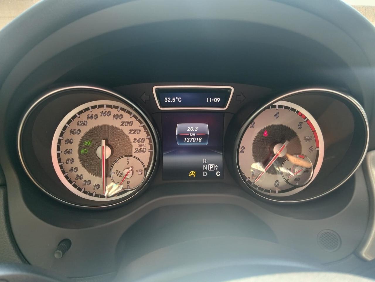 Mercedes-benz CLA 200 d S.W. Automatic Premium AMG