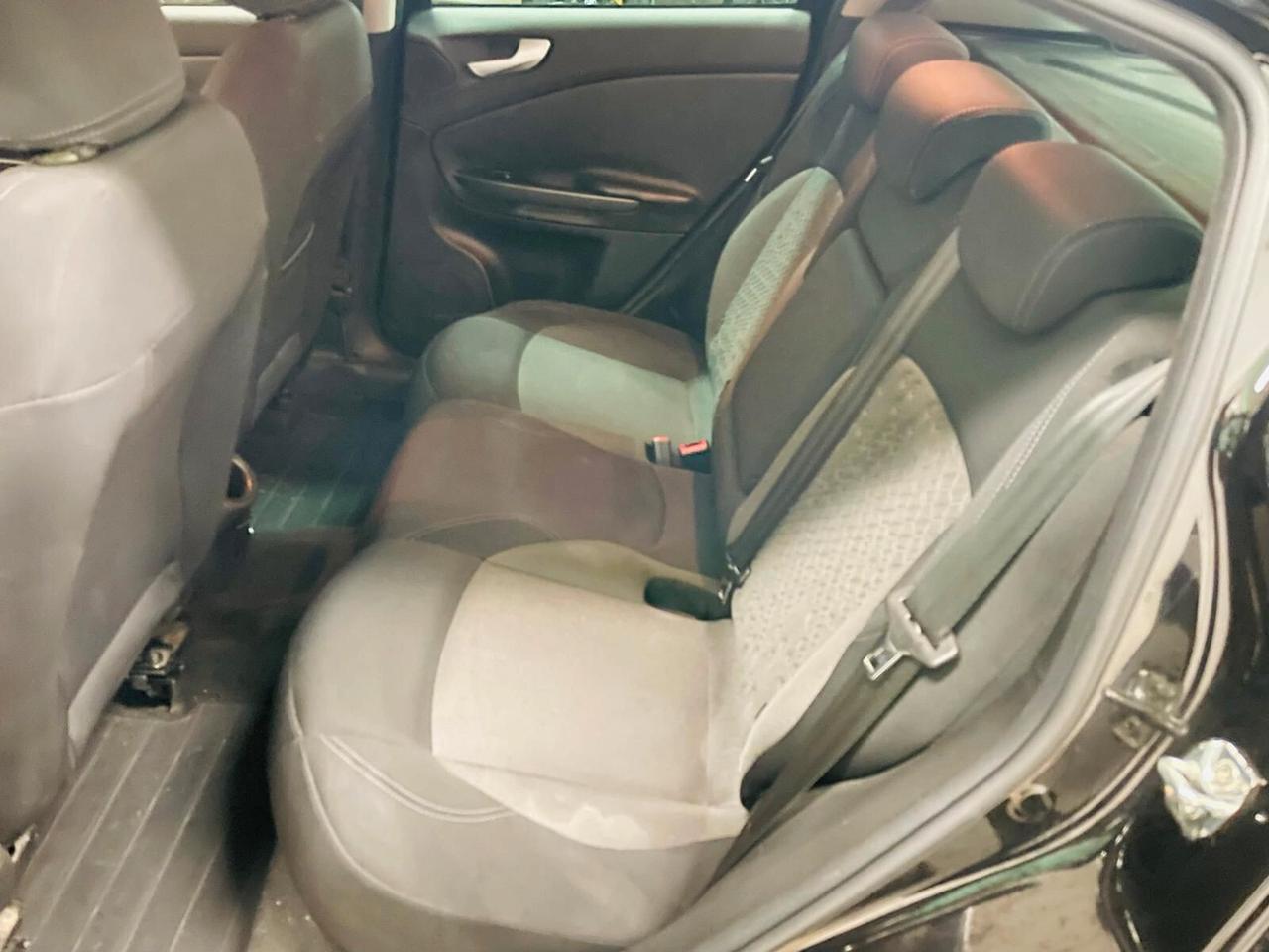 Alfa Romeo Giulietta 1.6 JTDm-2 105 CV Exclusive