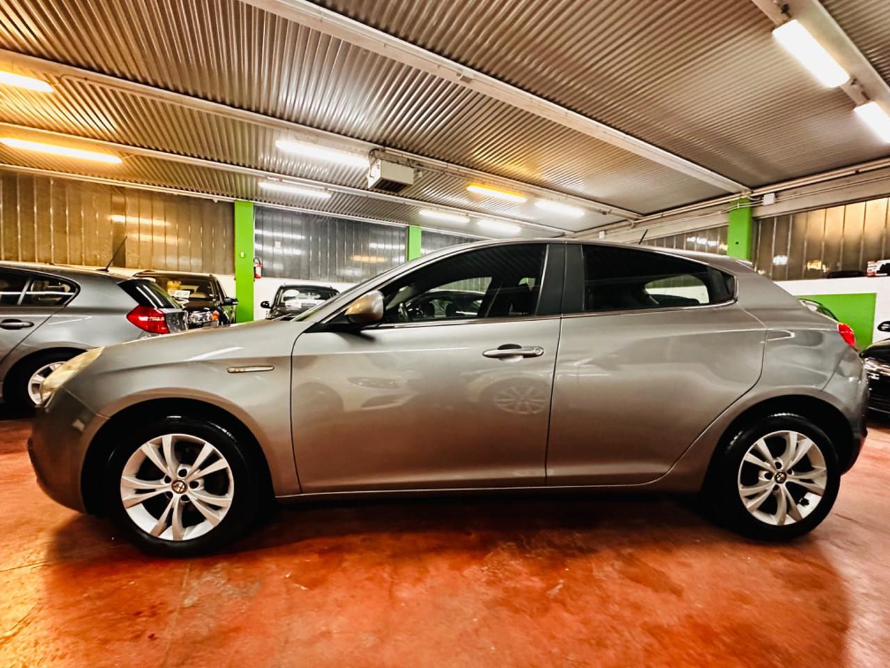 Alfa Romeo Giulietta 1.6 JTDm-2 105 CV Exclusive