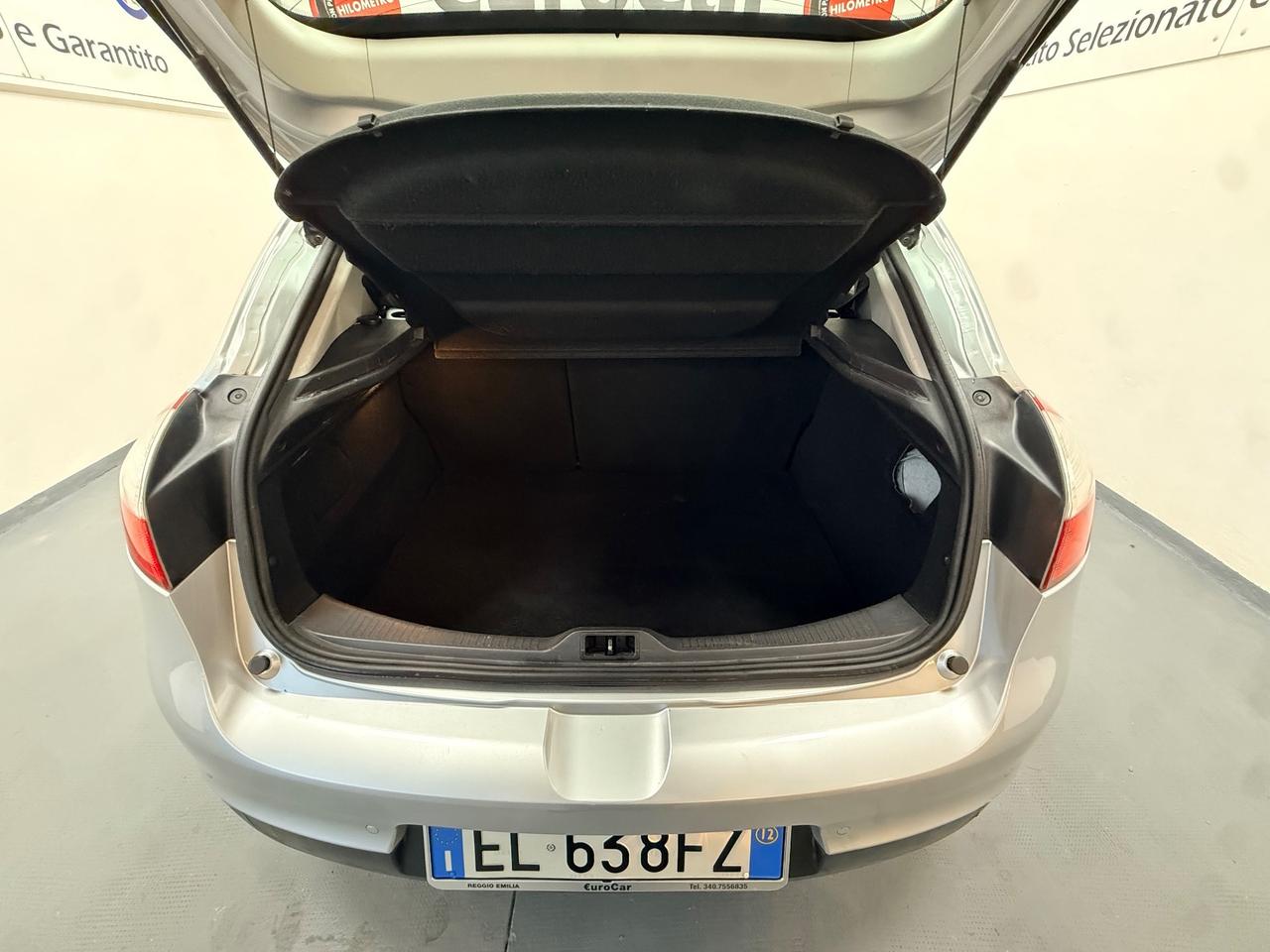 Renault Megane 1.6 Attractive GPL 04/2012 NEOPATENTATI