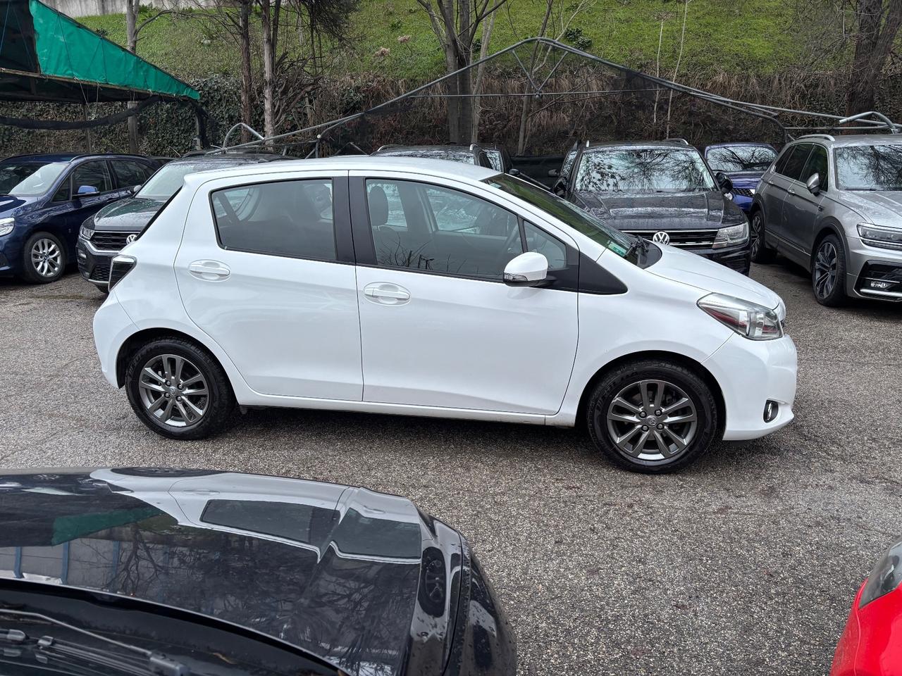 Toyota Yaris 1.0 5 porte Lounge OK NEOPATENTATI