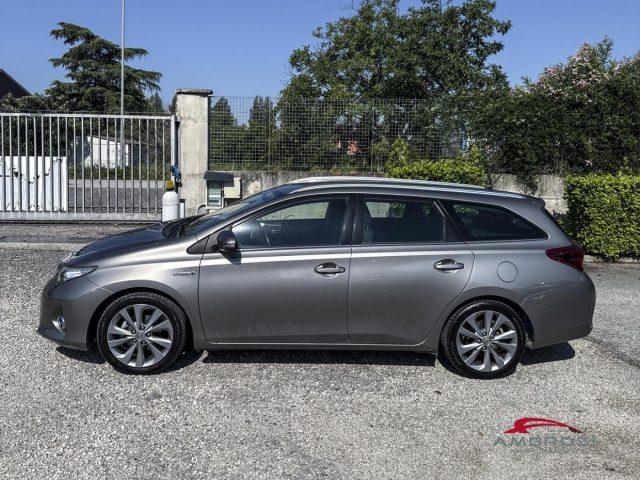 TOYOTA Auris Touring Sports 1.8 Hybrid Lounge - PER OPERATORI DEL SETTORE