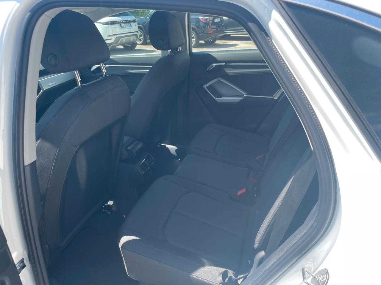 Audi Q3 SPB 35 TFSI Business Plus