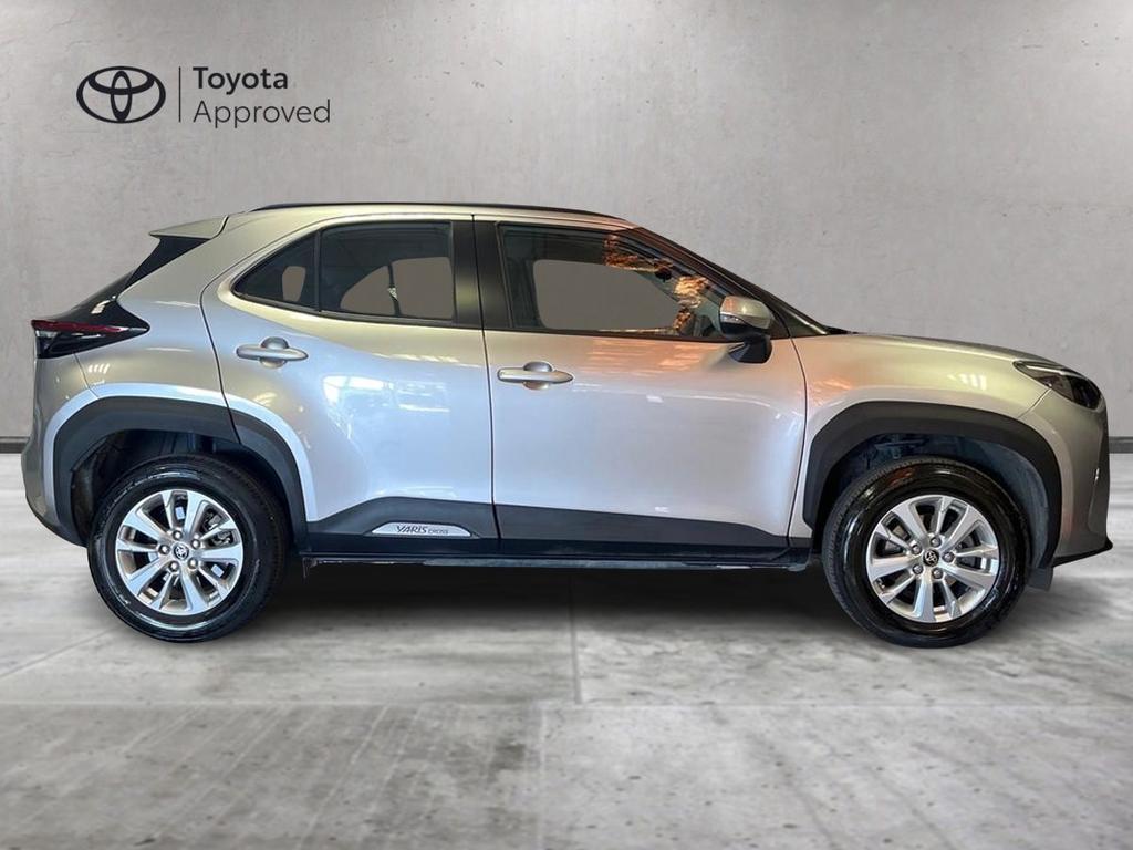Toyota Yaris Cross 1.5h Active fwd 116cv e-cvt