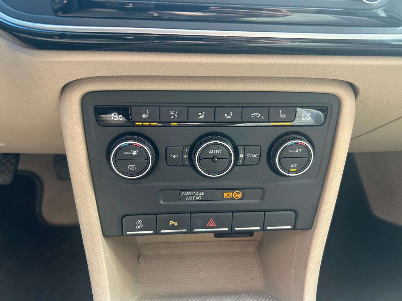 Volkswagen Maggiolino 1.2 pelle-navi-led