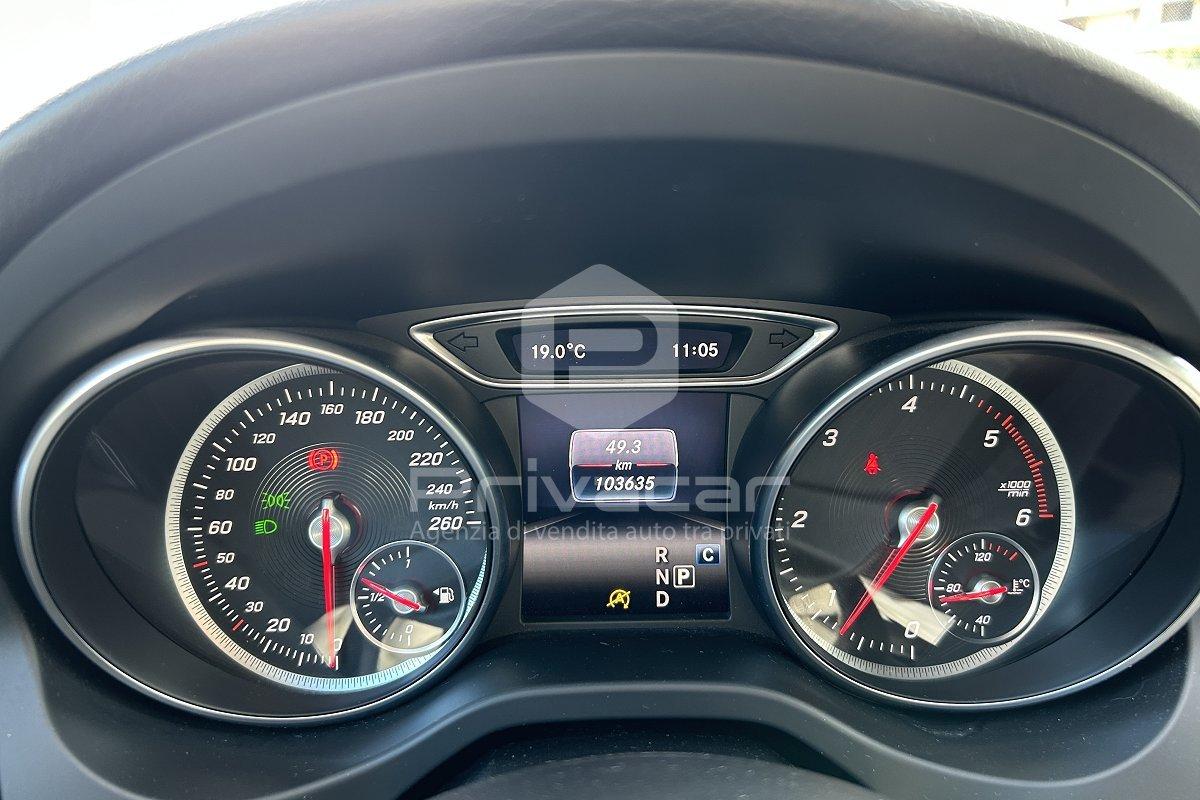 MERCEDES GLA 200 d Automatic Sport