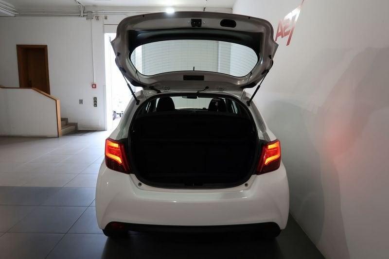 Toyota Yaris Yaris 5p 1.5h Active my16