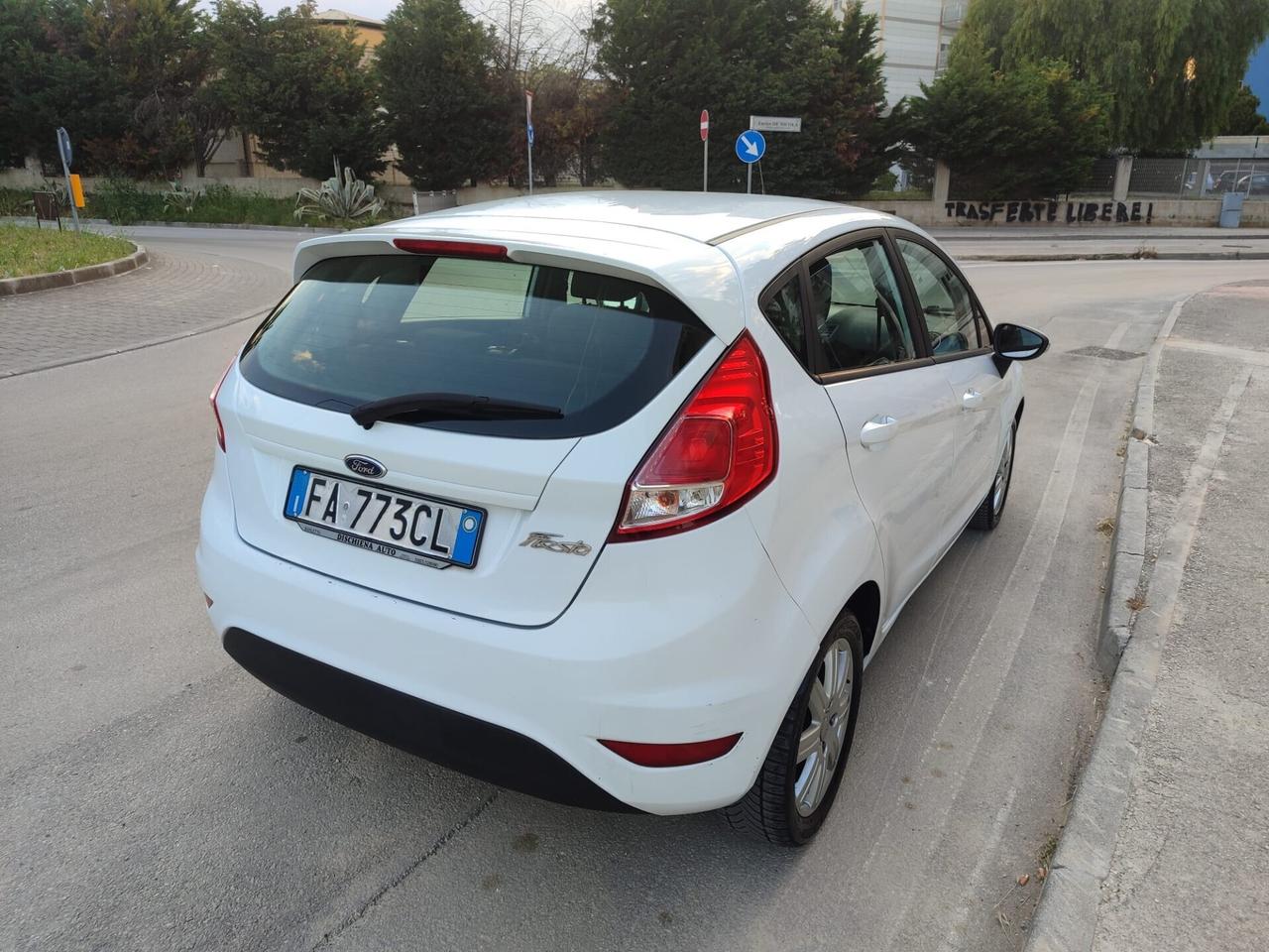 Ford Fiesta 1.5 TDCi 75CV 2015 BELLISSIMA!!!!!!