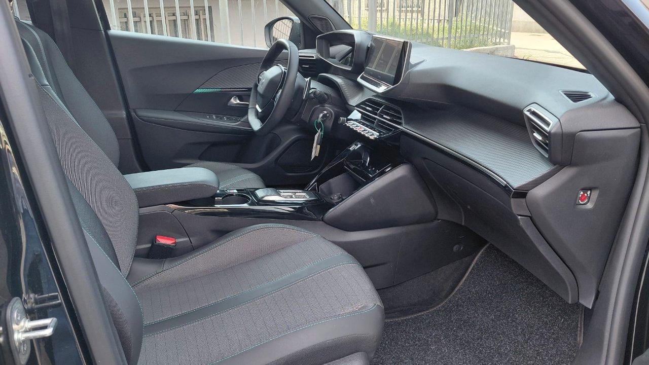 Peugeot 2008 2008 1.5 bluehdi Allure s&s 130cv eat8