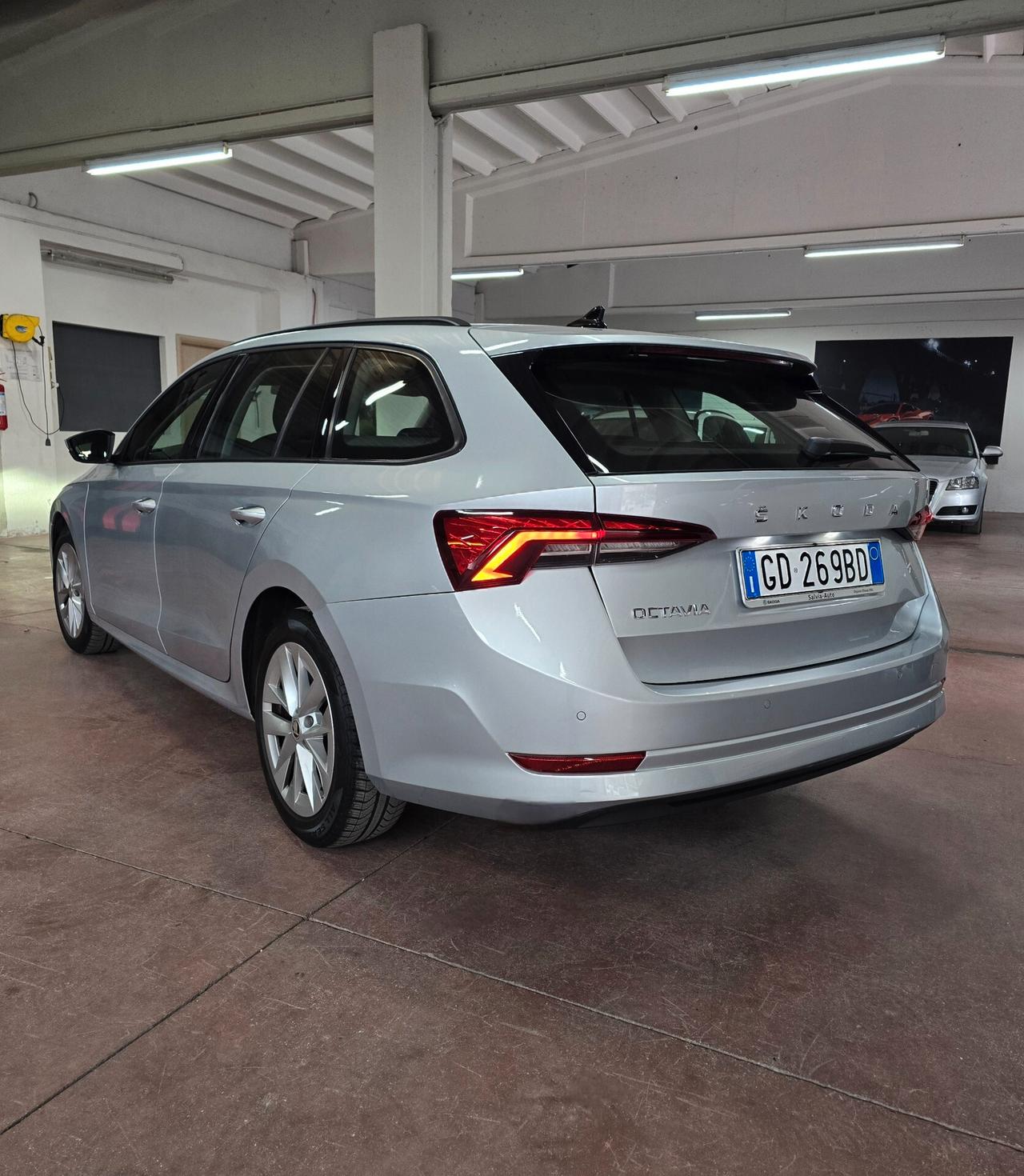 Skoda Octavia 2.0 TDI EVO station Wagon Executive
