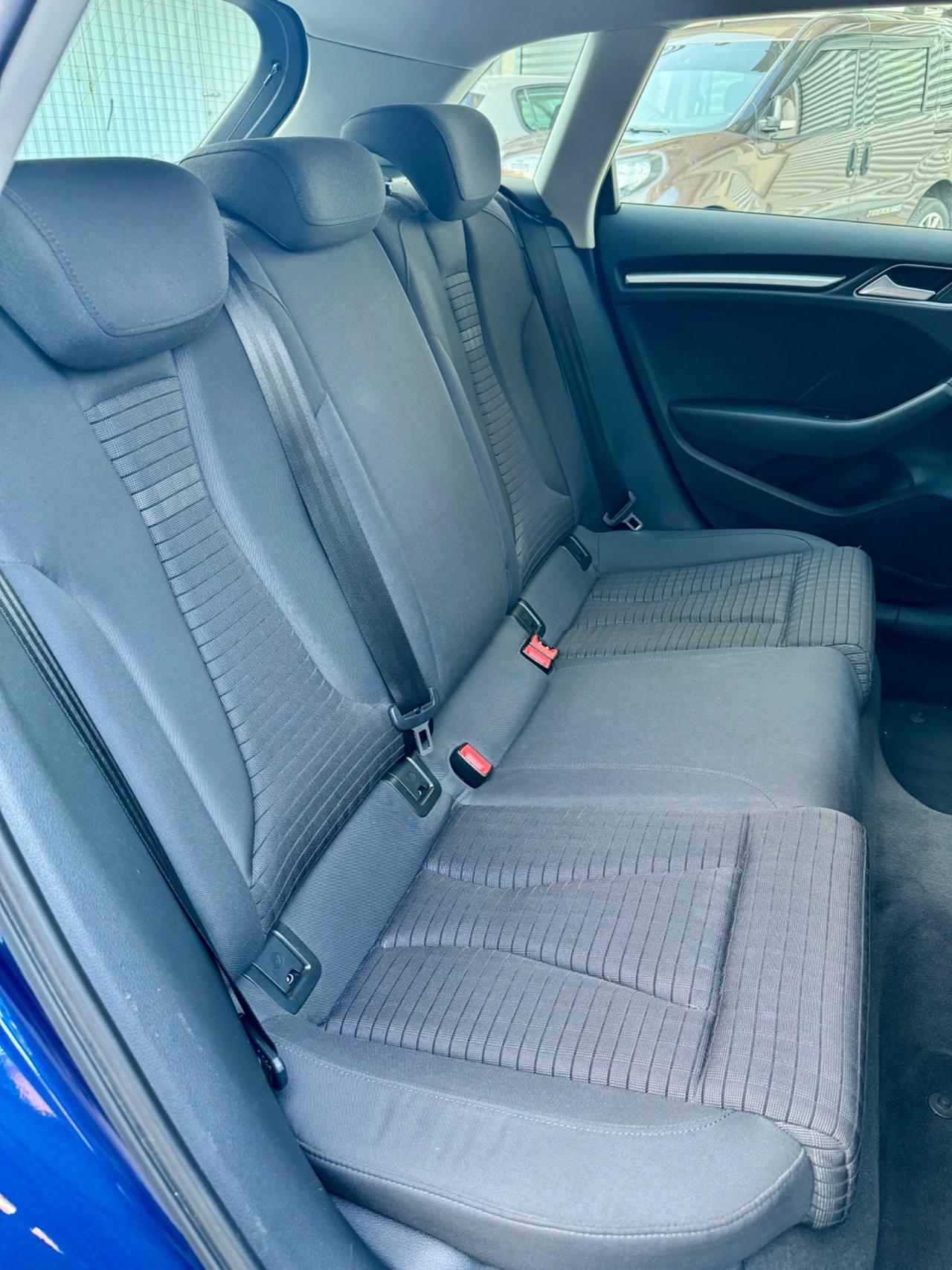 Audi A3 SPB 1.4 TFSI g-tron Ambiente acc permute