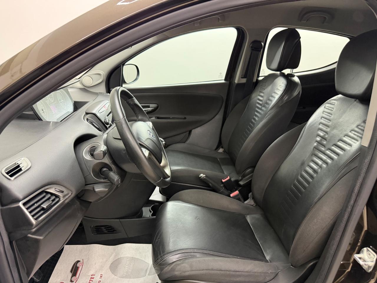 Lancia Ypsilon 1.3 MJT 95Cv