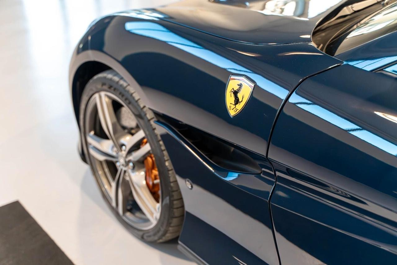 Ferrari Portofino BLU POZZI/TERRA BRUCIATA/CARBONIO