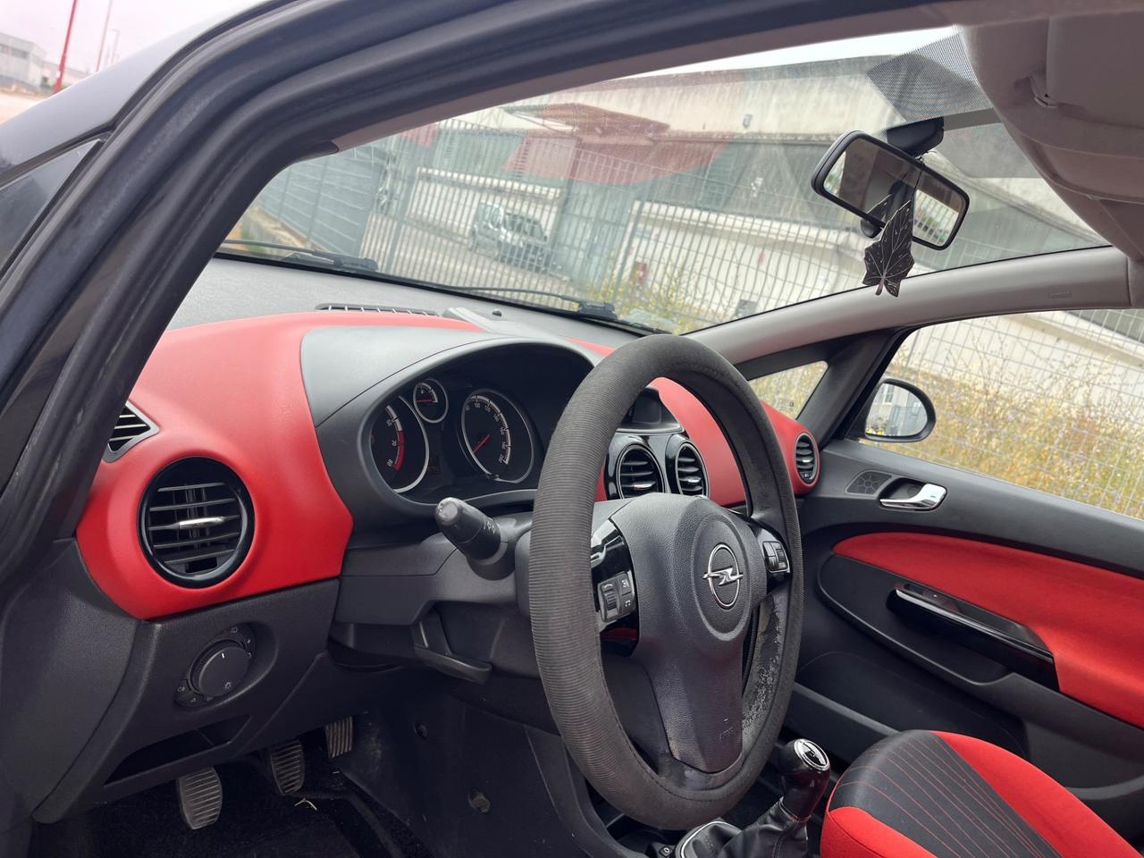 Opel Corsa 1.2 benzina/gpl Cosmo