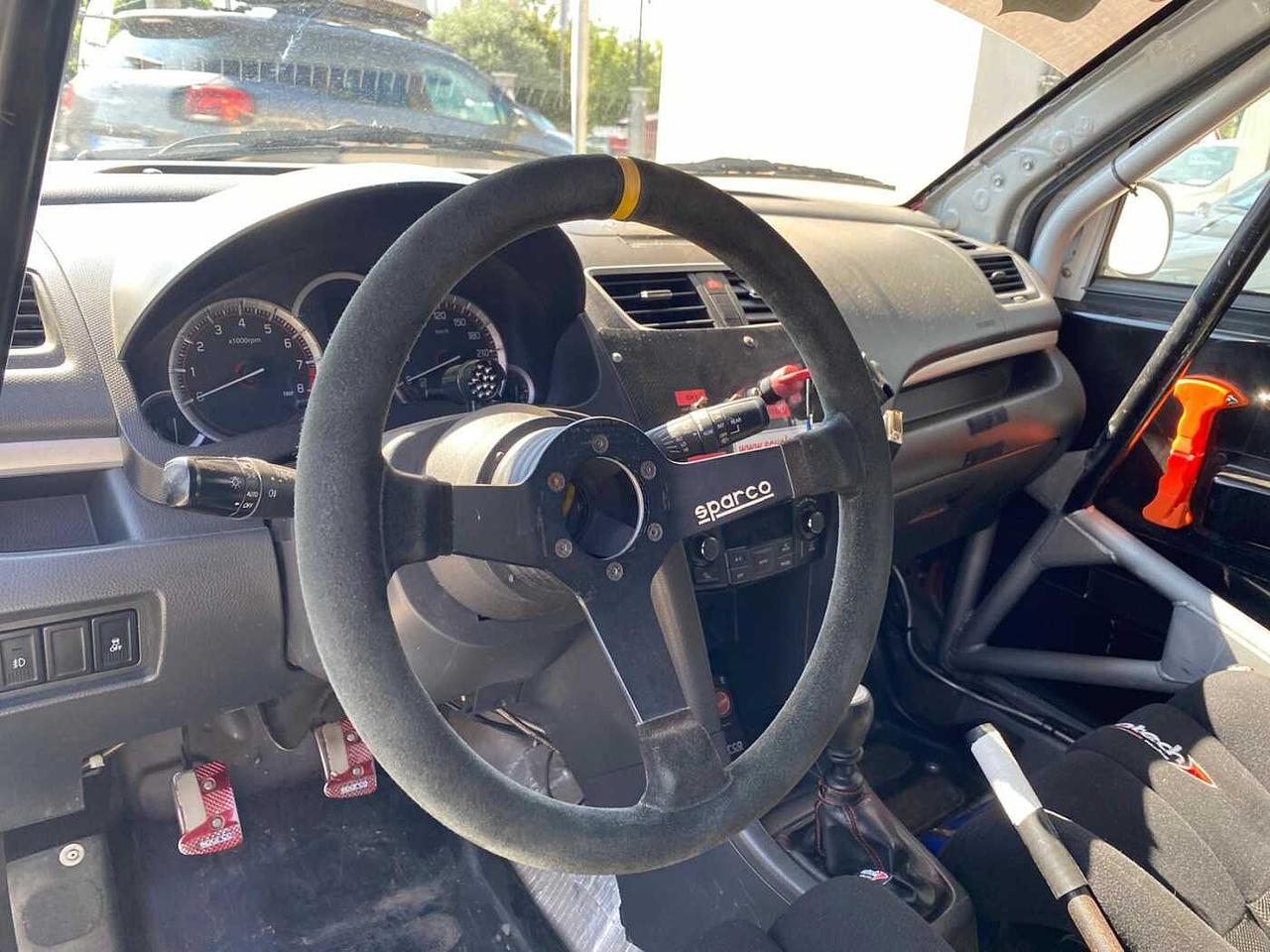 Suzuki Swift 1.6 RALLY RACING START