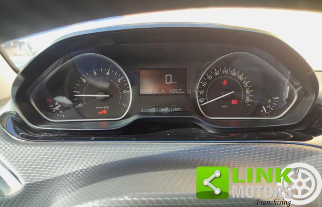 PEUGEOT 208 1° serie PureTech 82 Stop&Start 5 porte Signature