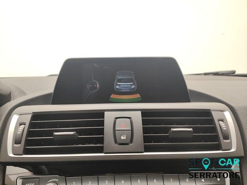 BMW Serie 1 F/20-21 2015 118d Urban 5p auto