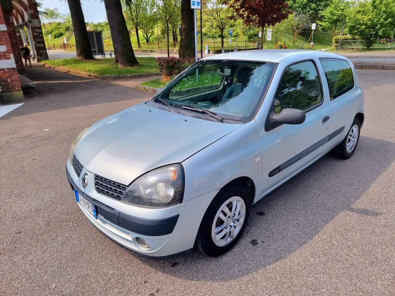 Renault Clio 1.6 16V cat 3 p ADATTA AI NEOPATENTATI