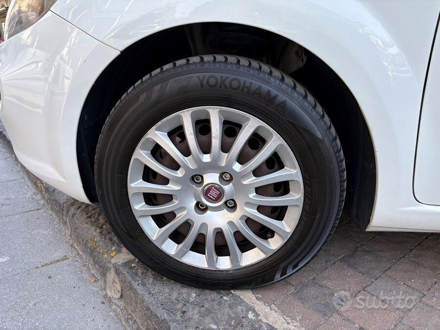 Fiat new punto 1.4 gpl di serie young certificata