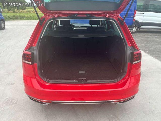 VOLKSWAGEN Passat Variant Passat Variant 2.0 tdi Executive 150cv dsg GC406GJ