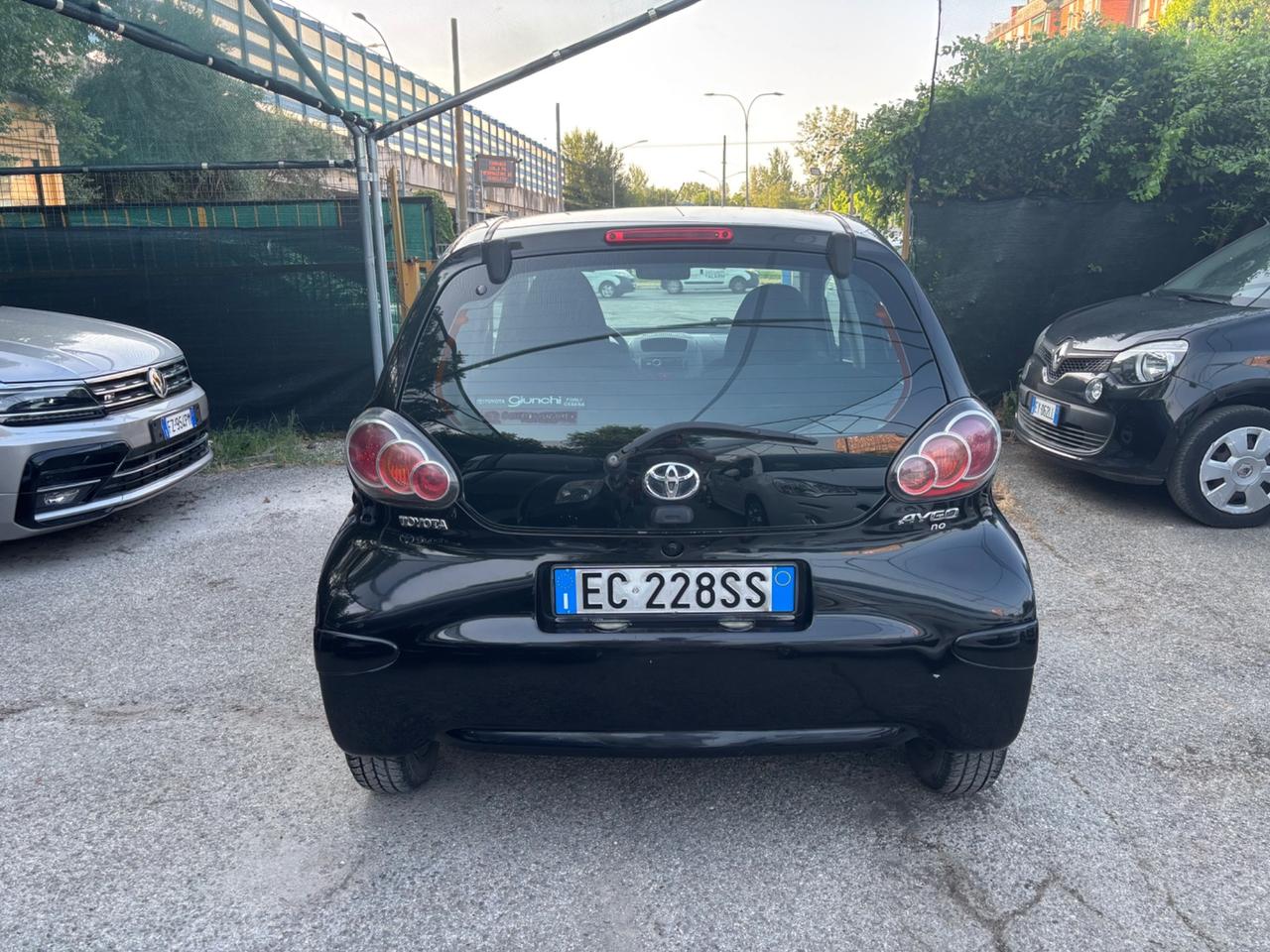 Toyota Aygo 1.0 5 porte Sol OK NEOPATENTATI