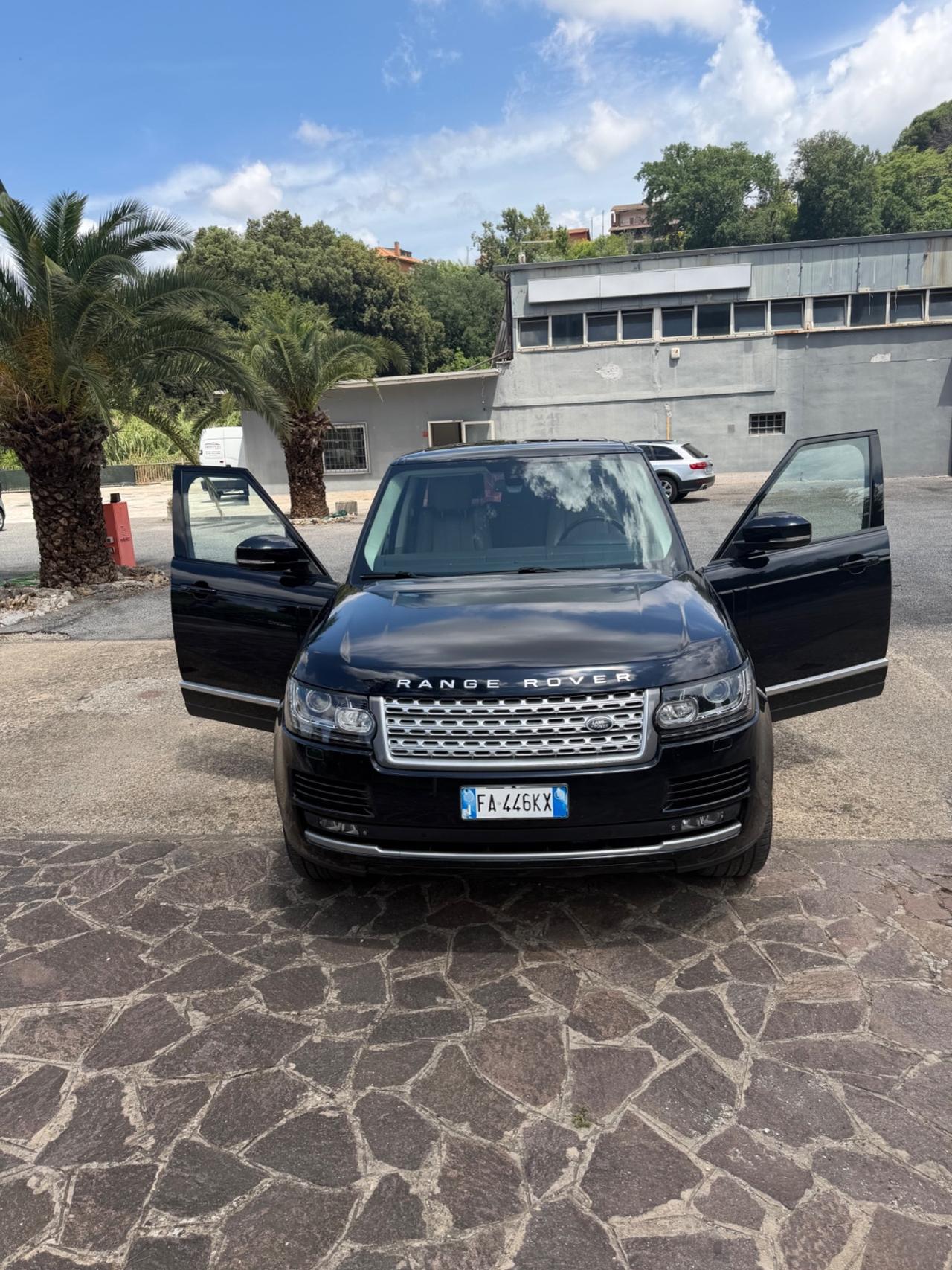Range Rover IV 3.0 tdV6 Vogue automa Navi Pelle Memory Vetri Prive Gomme nuove Motore Turbina nuovo