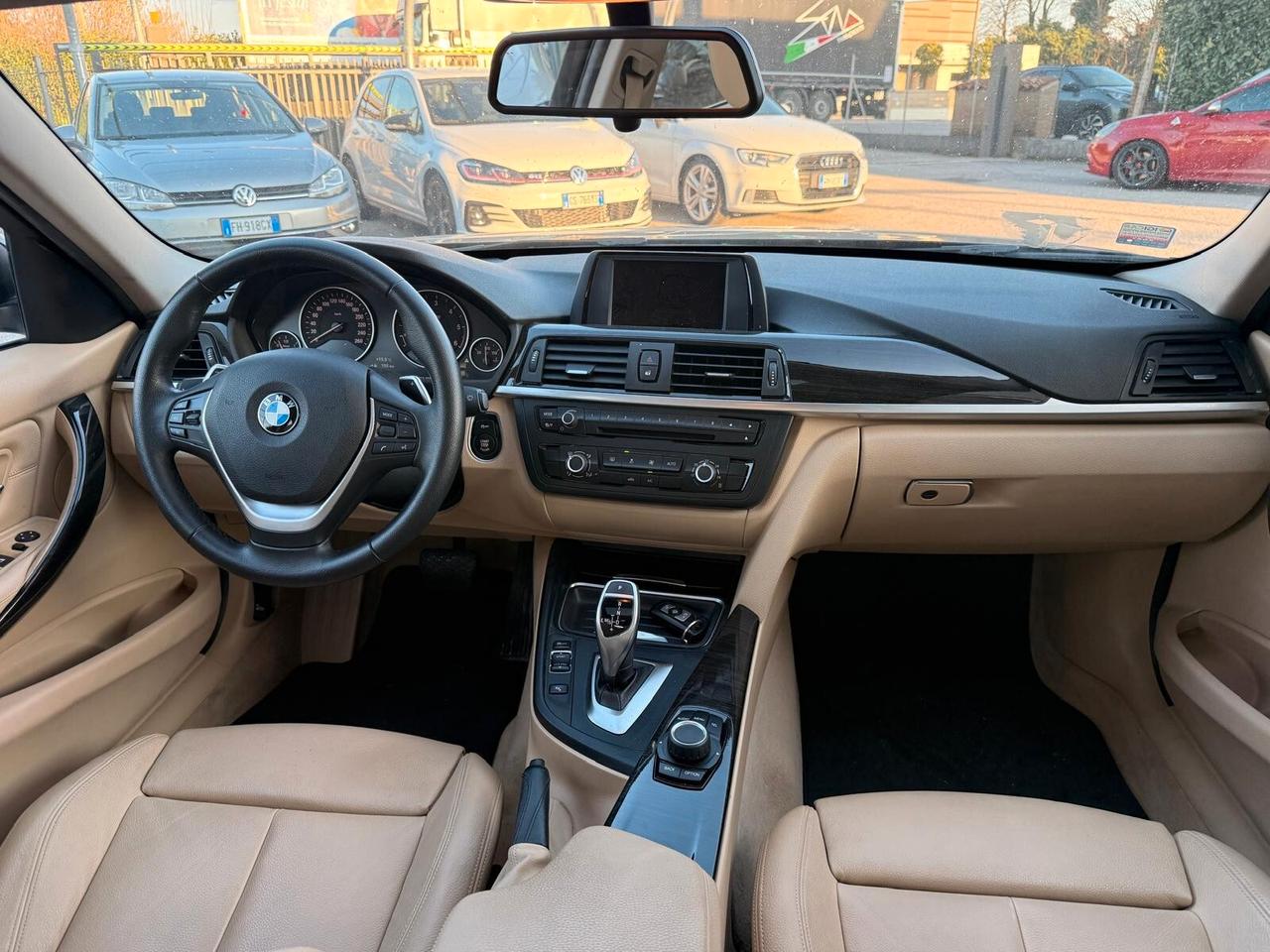 Bmw 320 320d xDrive Luxury