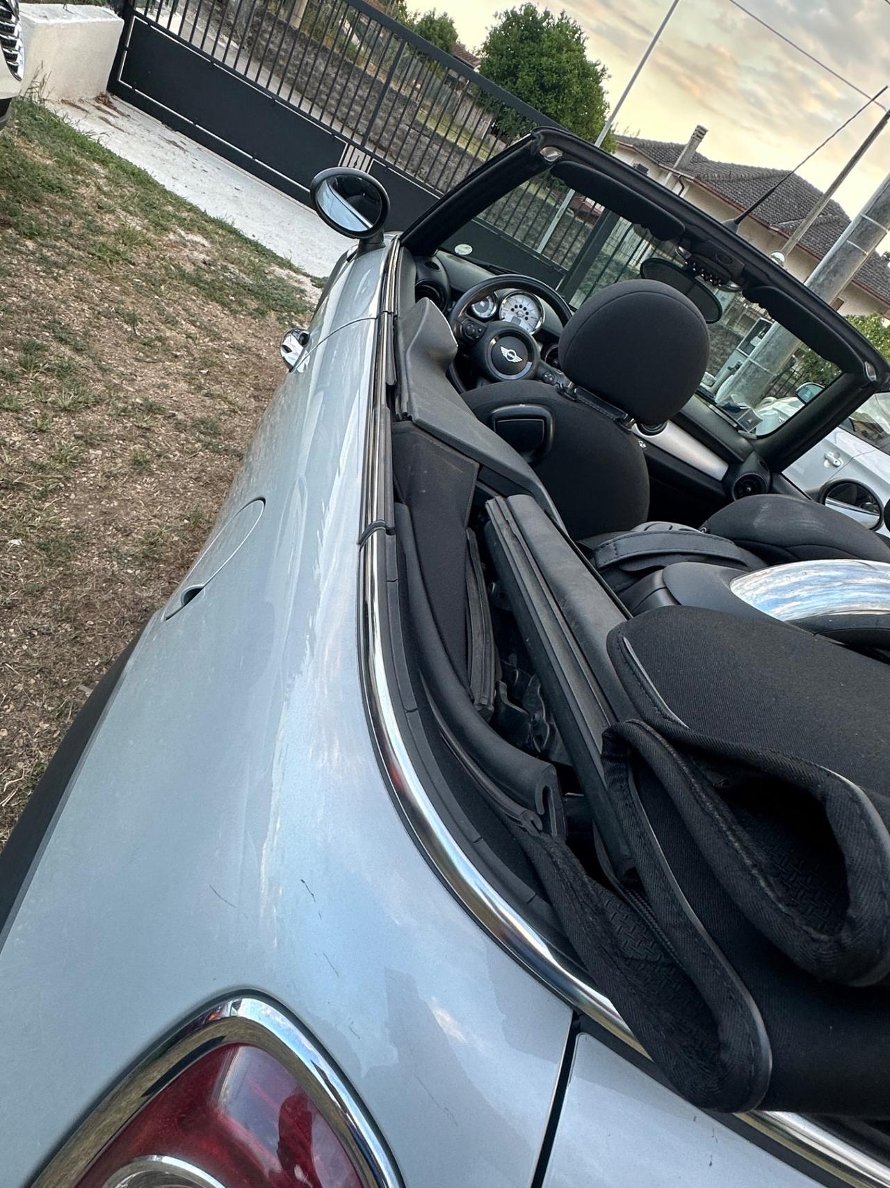 Mini Mini 1.6 16V Cooper D Cabrio
