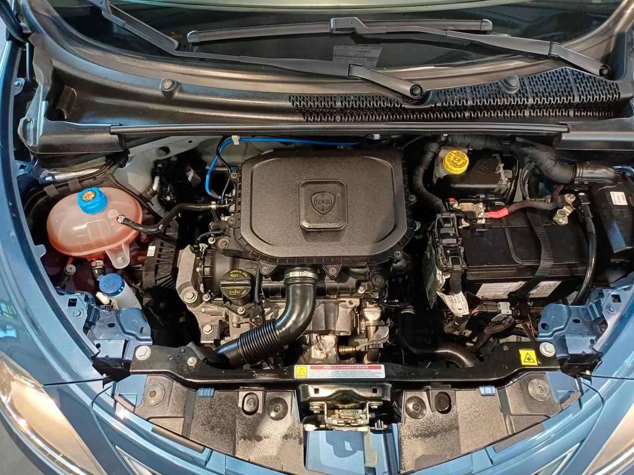 Lancia Ypsilon 1.0 FireFly 5 porte S&S Hybrid Gold