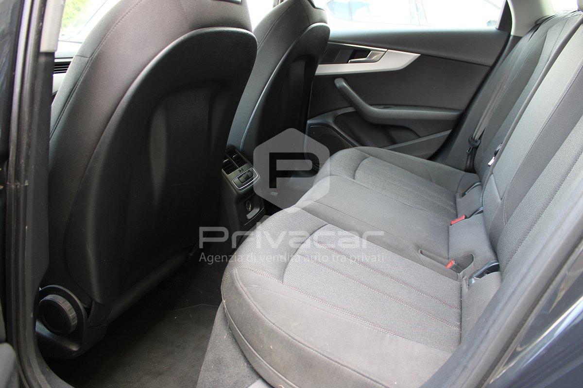 AUDI A4 Avant 2.0 TDI 150 CV S tronic Design
