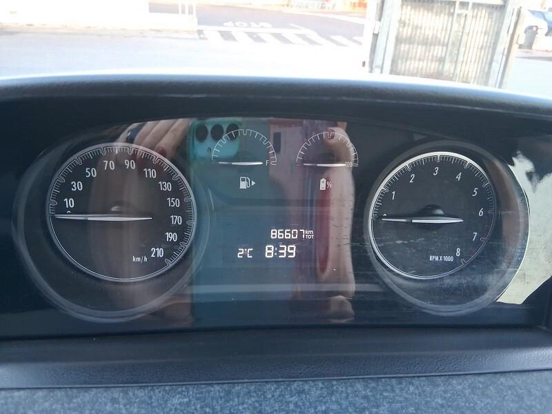 Lancia Ypsilon 1.0 FireFly 5 porte S&S Hybrid Silver