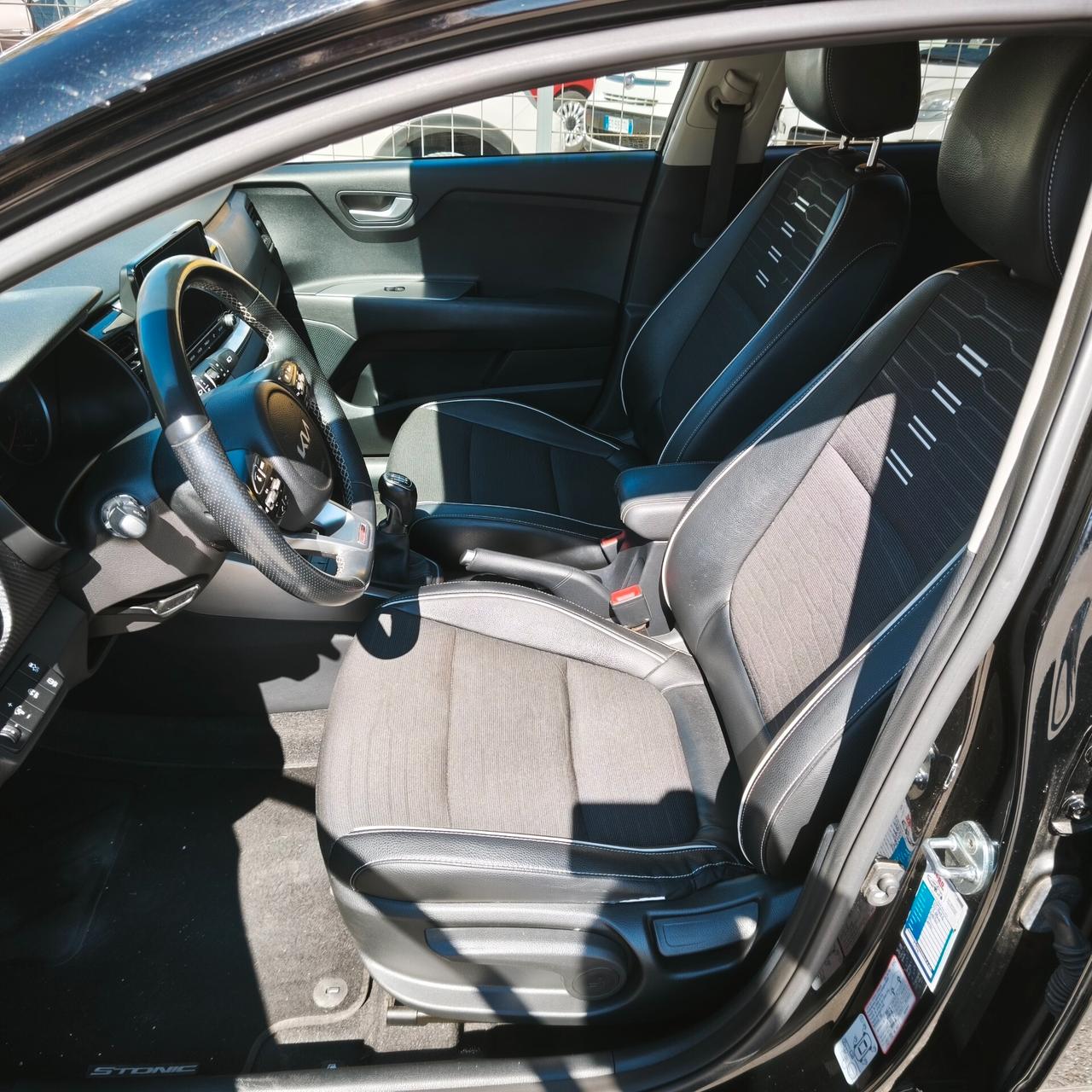 Kia Stonic 1.0 T-GDi 100 CV MHEV iMT GT Line