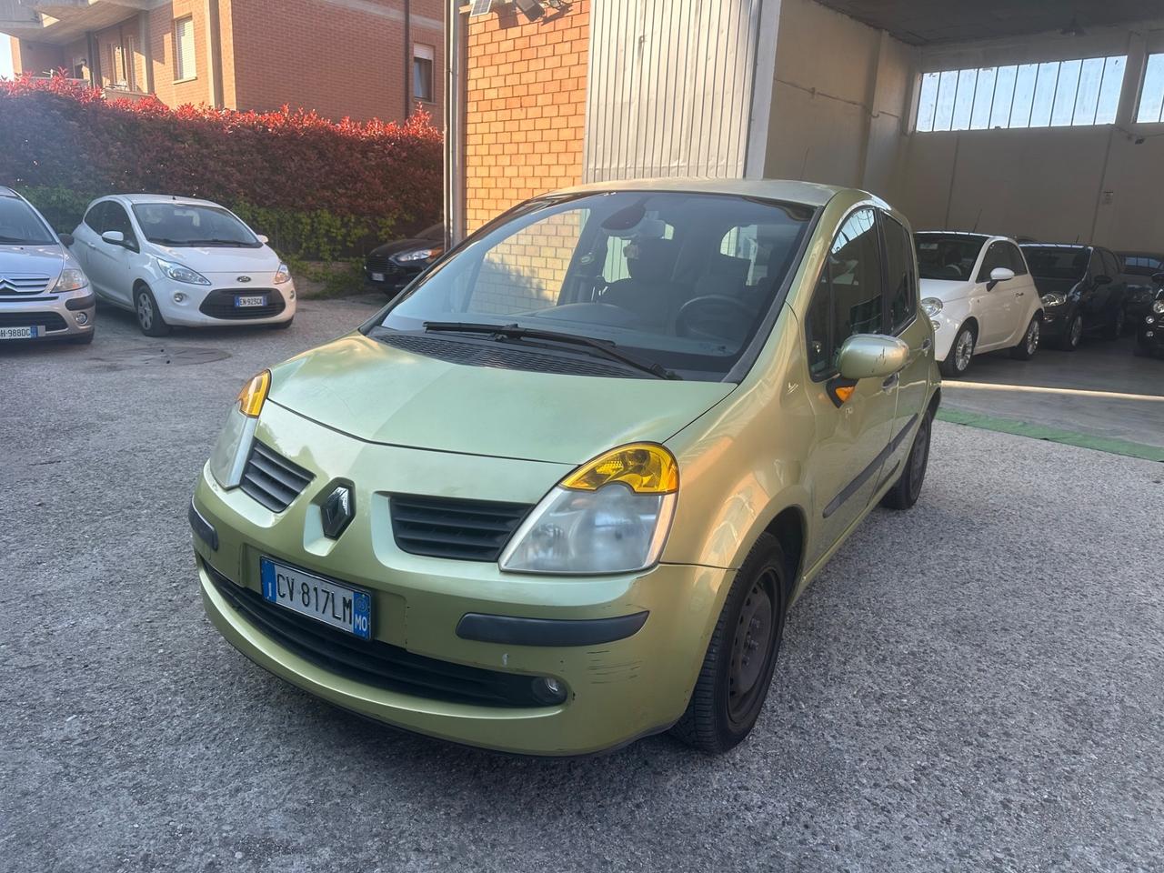 Renault Modus 1.2 16V Luxe Privilège