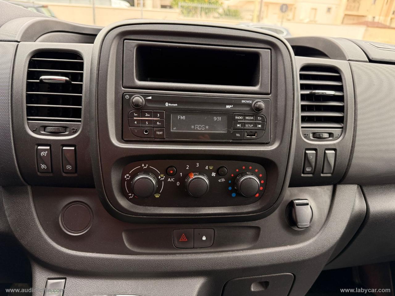 Vivaro 29 1.6 BiT. EcoF. PL-TN Combi