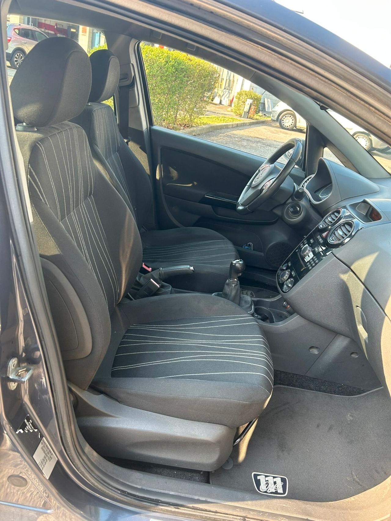 Opel Corsa 1.2 cc benzina GPL full optional anno 2011