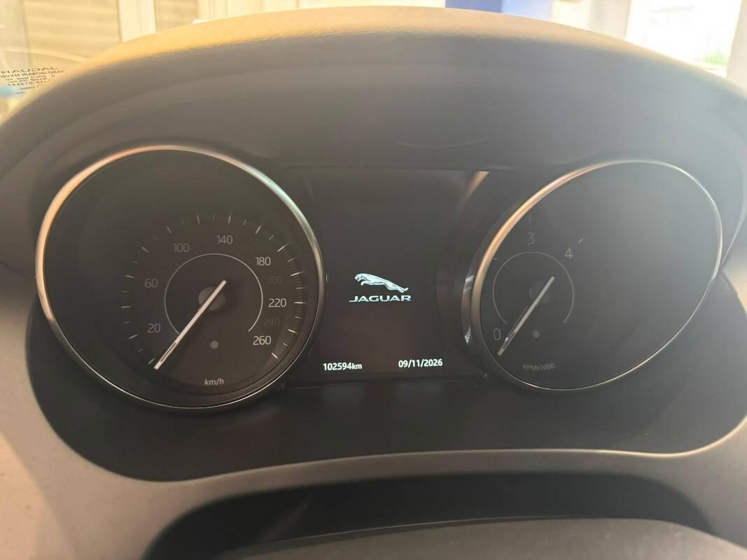 Jaguar E-Pace 2.0d i4 R-Dynamic awd 180cv auto my19
