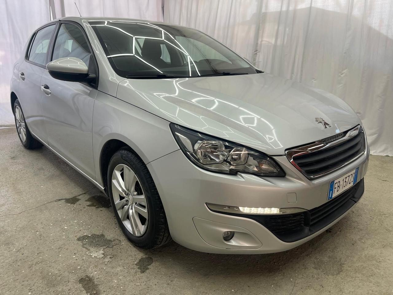 Peugeot 308 BlueHDi 120 S&S EAT6 Business