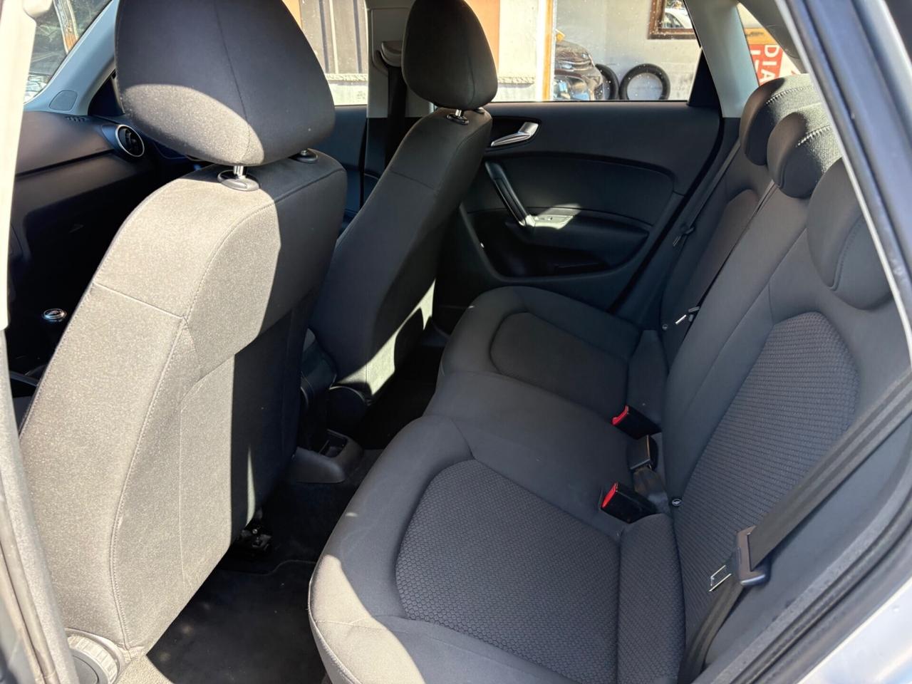 Audi A1 1.6 TDI 105 CV Attraction Sportback