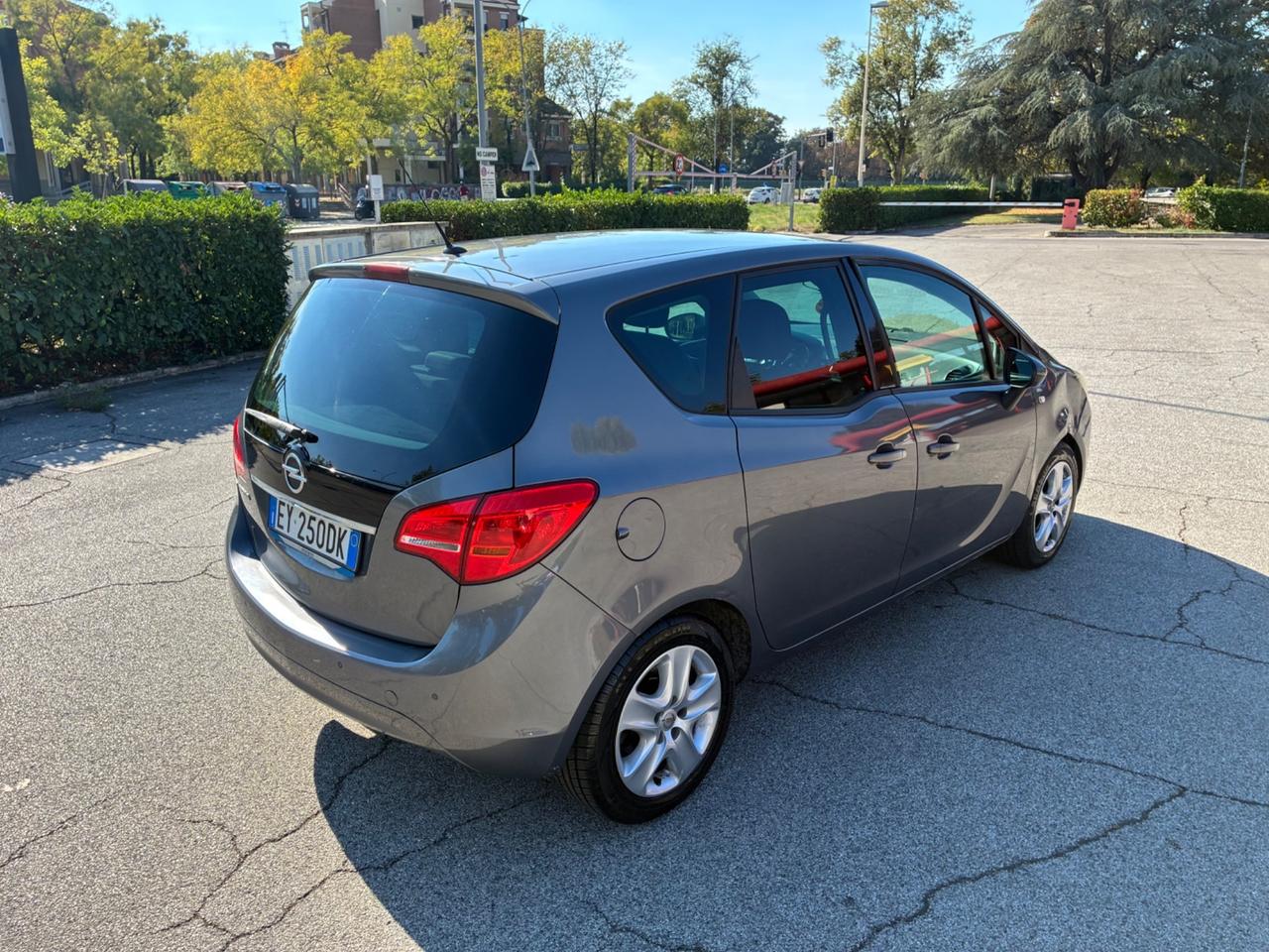 Opel Meriva 1.4 cc GPL fino al 2035 61.000 km perfetta pari al nuovo