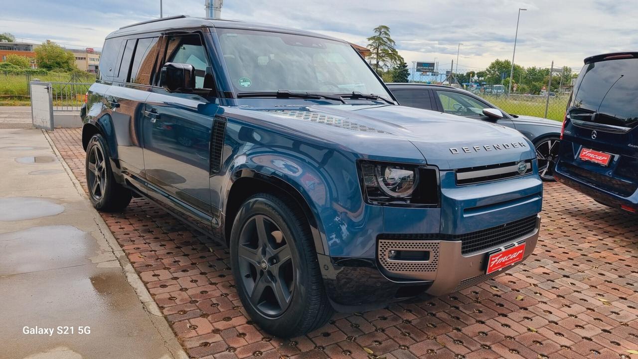 Land Rover Defender 110 3.0D I6 200 CV AWD Auto X-Dynamic SE